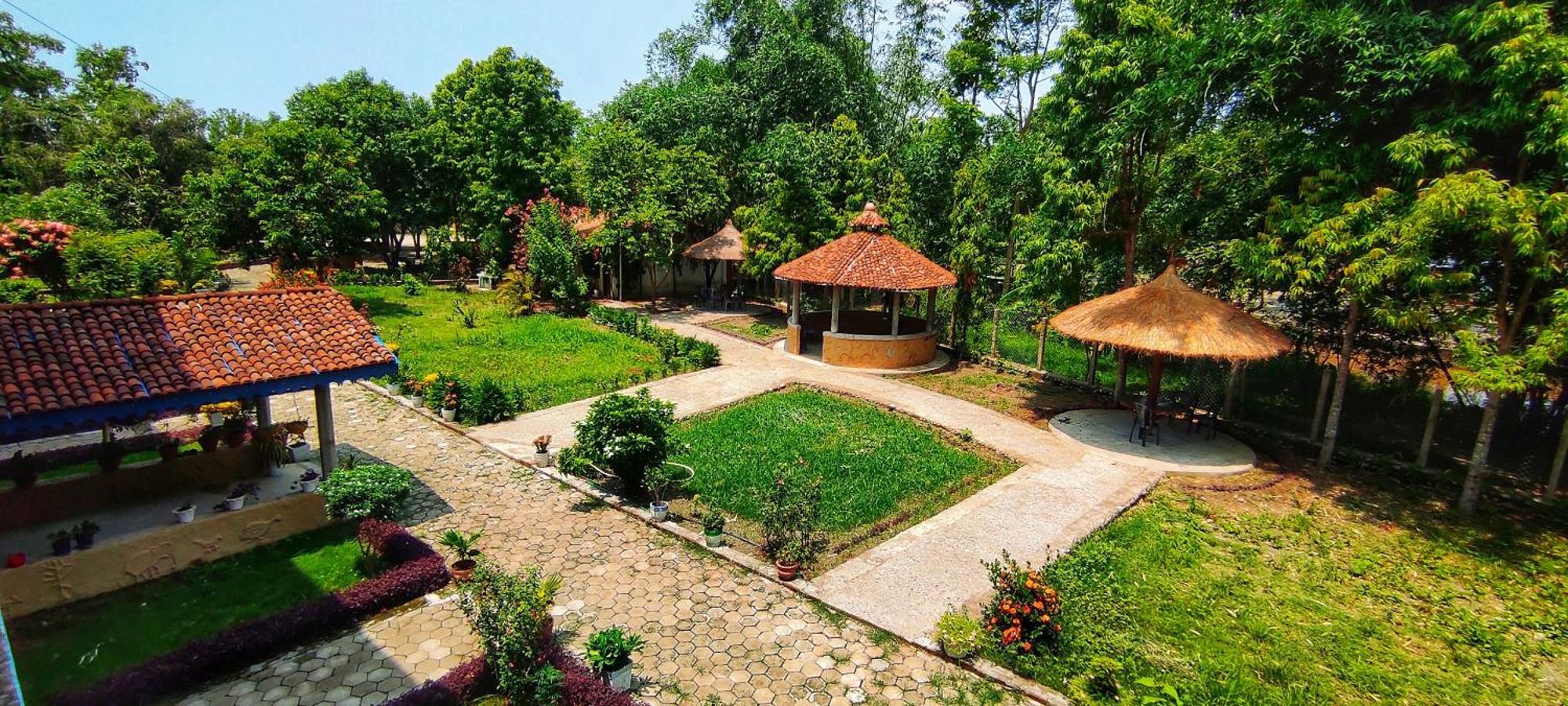 Mr. B'S Place Bardiya المظهر الخارجي الصورة